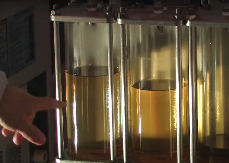 This Japanese Invention Can Recycle Plastic into Oil
