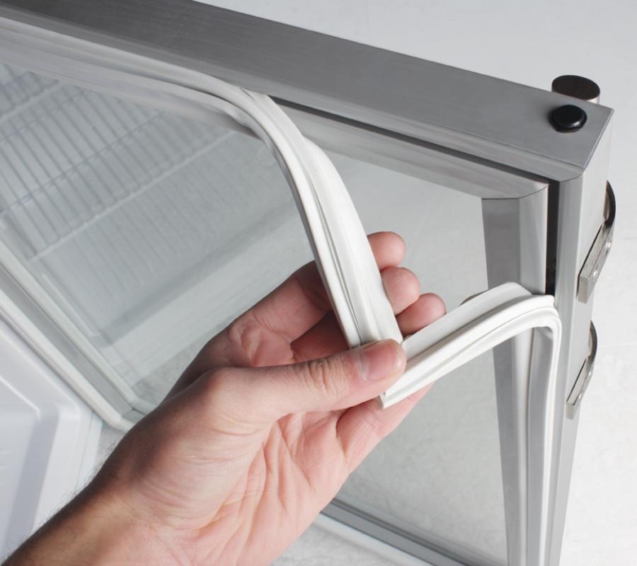 Изношенный уплотнитель в холодильнике может привести к изменениям температурного режима