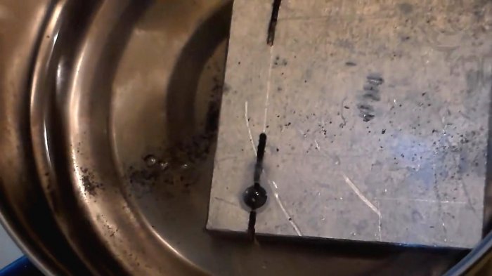 Как вытравить обломанный метчик