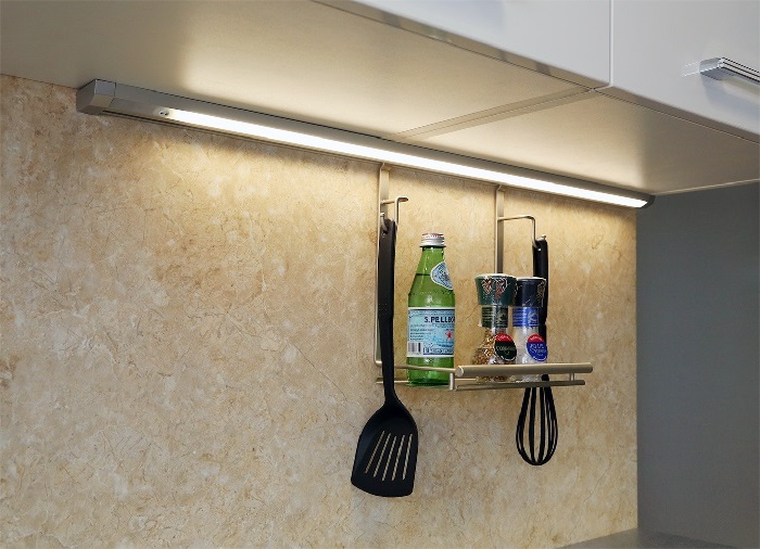 Подсветка для кухни под шкафы без проводов